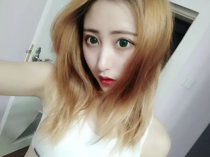 想嫁人的姑娘的第二张照片--父母相亲团