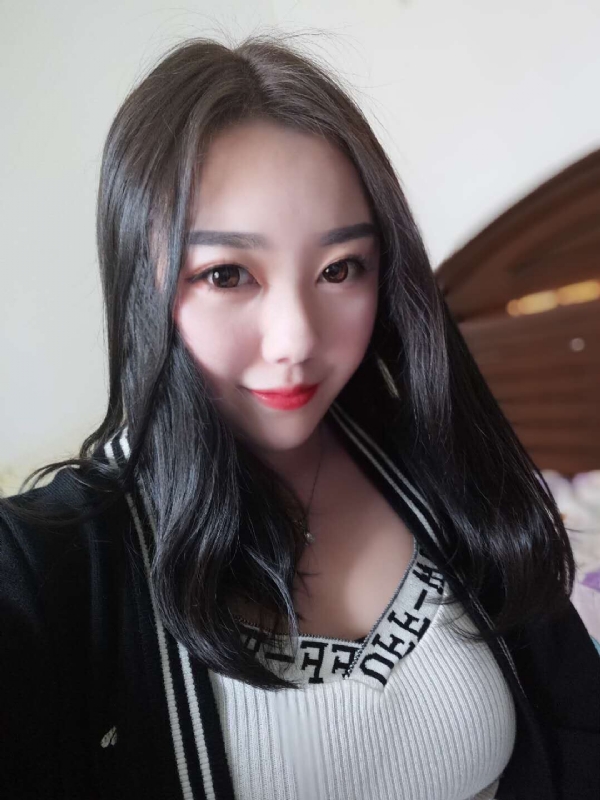 佳怡的第一张照片--父母相亲团