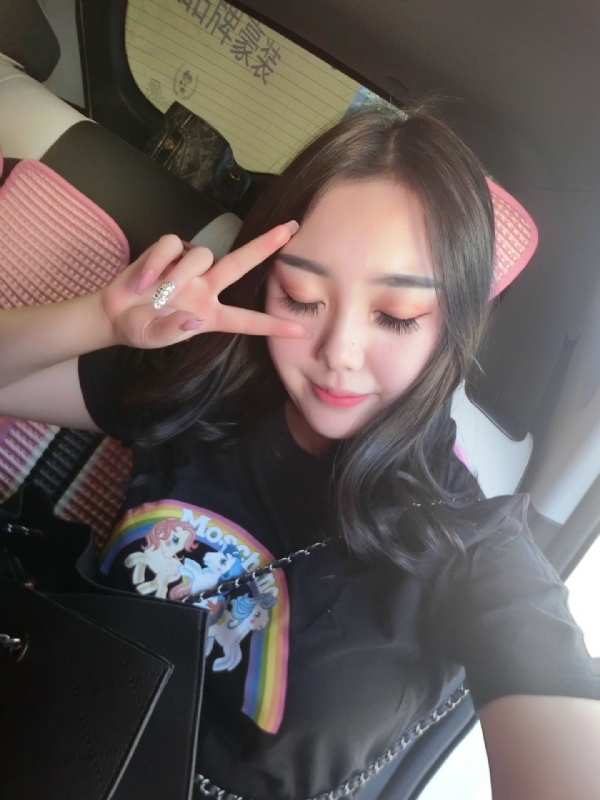 佳怡的第四张照片--父母相亲团