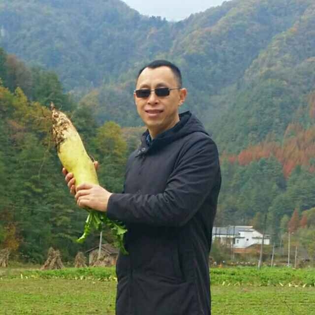 墨迹男的第一张照片--父母相亲团