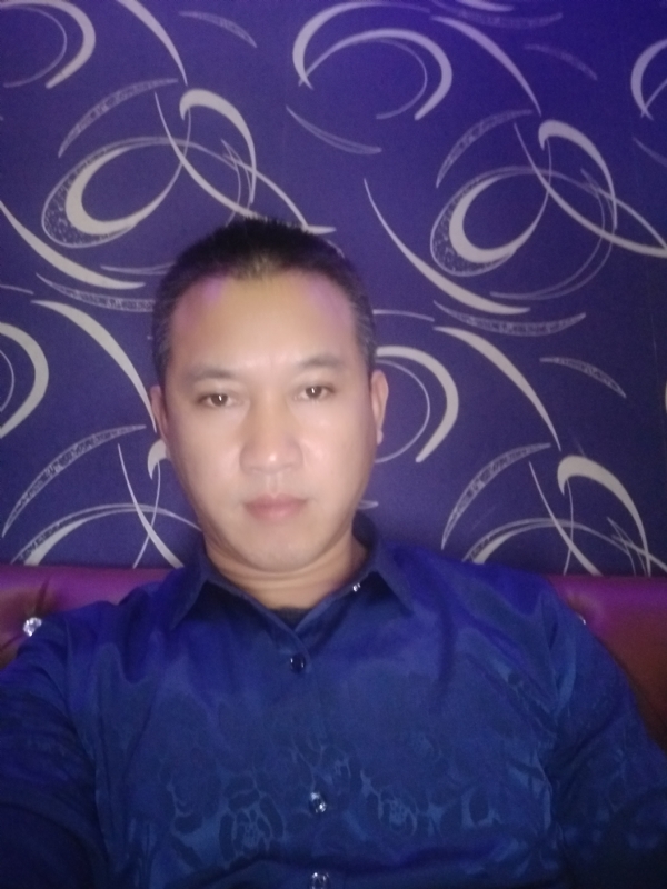 地铁一号的第一张照片--父母相亲团