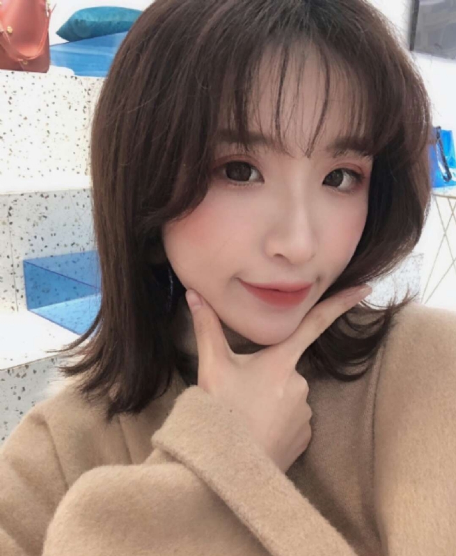 莉婷的第一张照片--父母相亲团