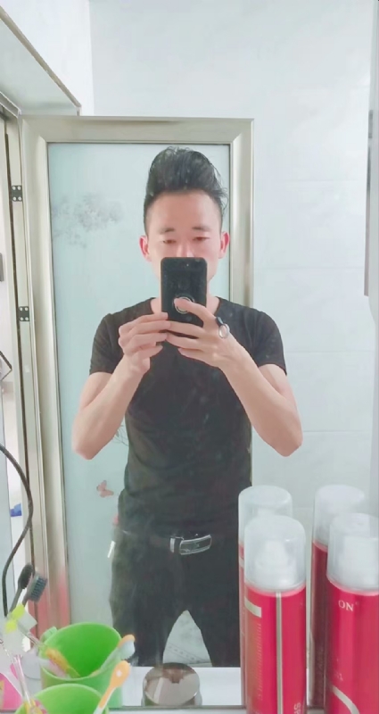 邱利平的第一张照片--父母相亲团