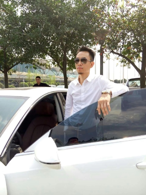 杨岳的第一张照片--父母相亲团
