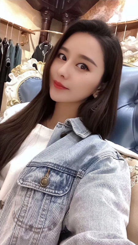 李珊珊的第一张照片--父母相亲团