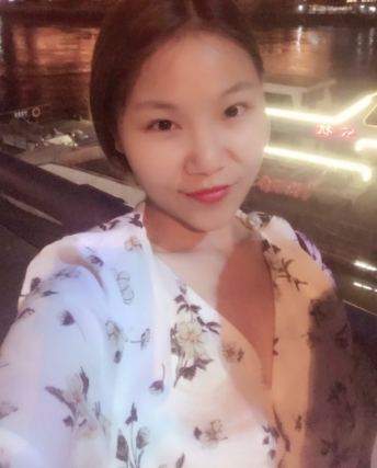 彩儿的第一张照片--父母相亲团