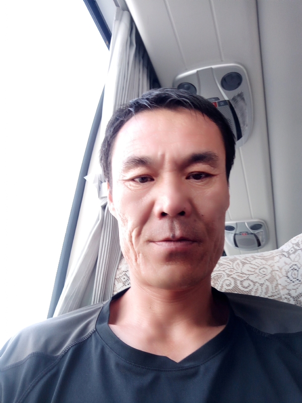 真心诚意的第一张照片--父母相亲团