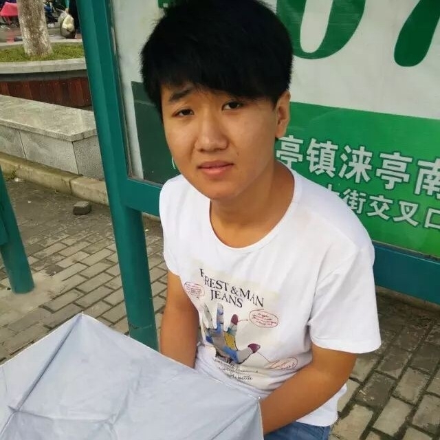 小丁的第一张照片--父母相亲团