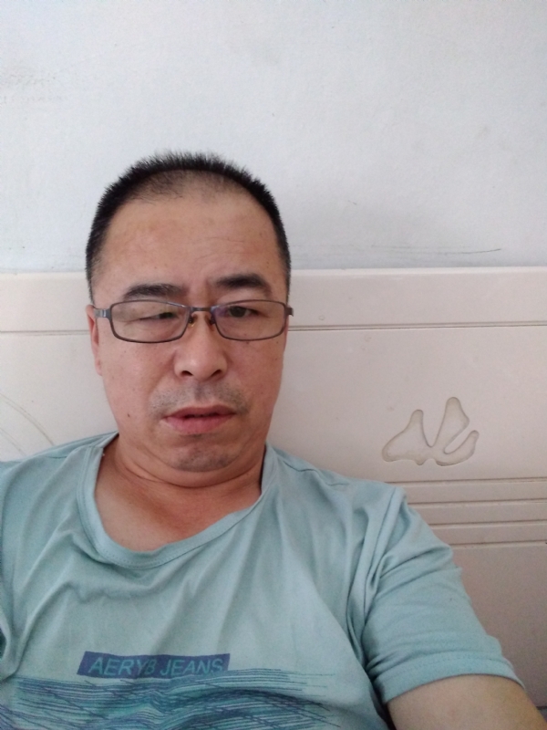 大叔的第一张照片--父母相亲团