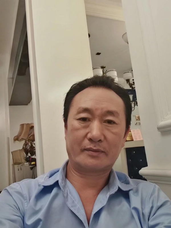 青松的第一张照片--父母相亲团