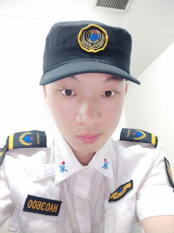 龙龙的第一张照片--父母相亲团