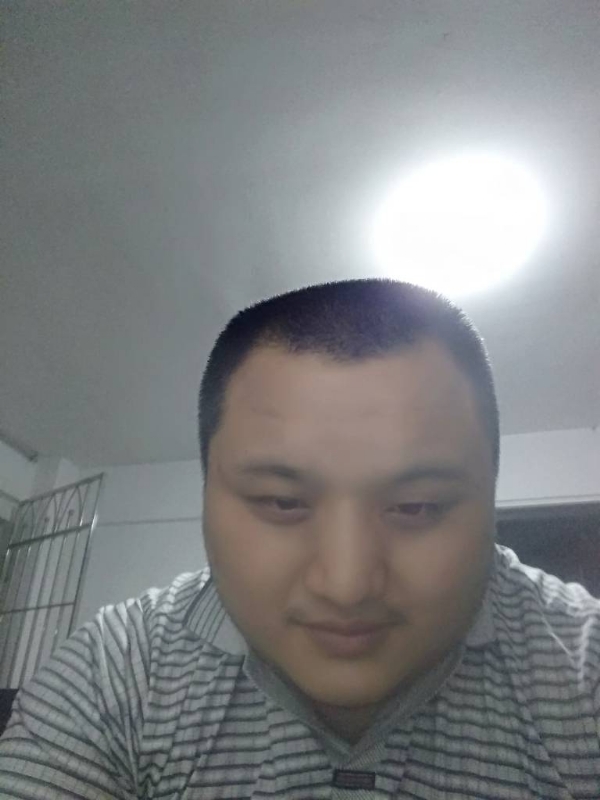 我在机场等艘船的第一张照片--父母相亲团