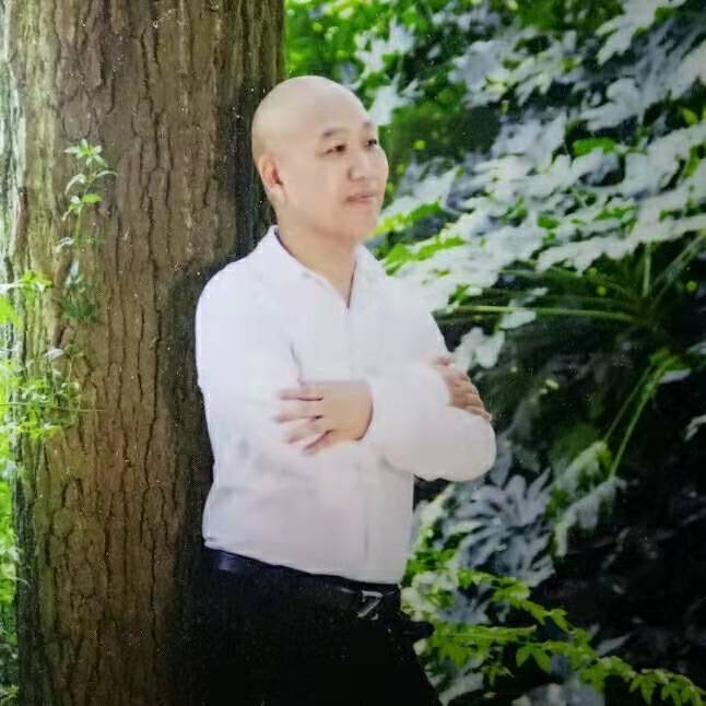 郑鑫牵手的第一张照片--父母相亲团