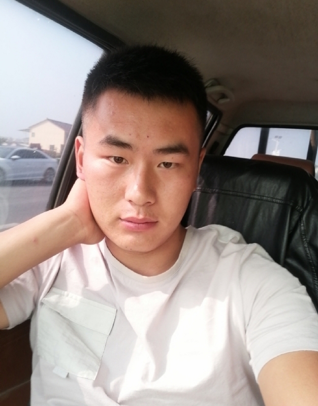 马宏亮的第二张照片--父母相亲团