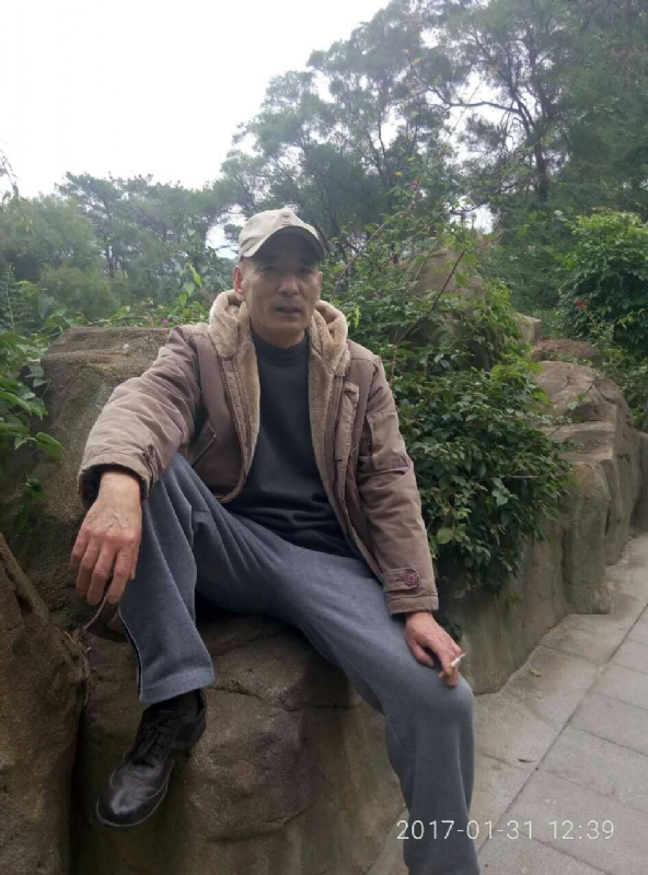 热腾腾的第一张照片--父母相亲团