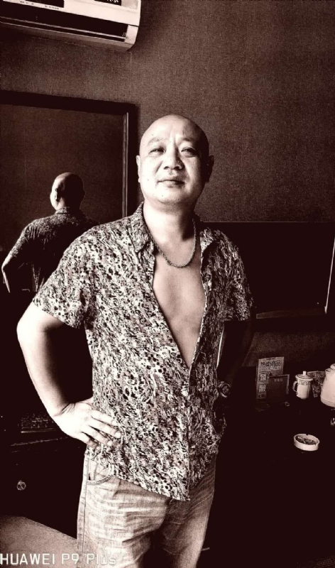 该谁是谁的第一张照片--父母相亲团