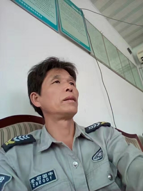 卧窗听雨的第一张照片--父母相亲团