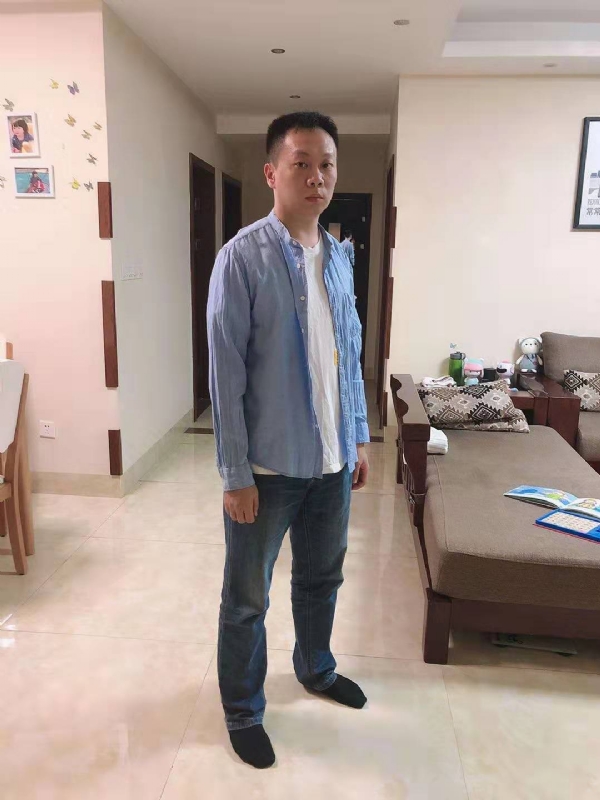 以勒的第一张照片--父母相亲团