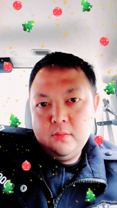 恨孤独的第一张照片--父母相亲团