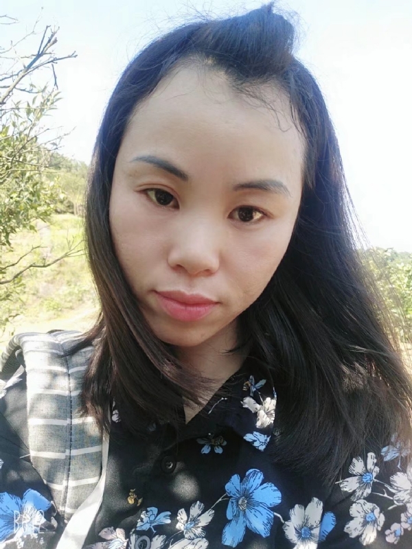 英英的第一张照片--父母相亲团