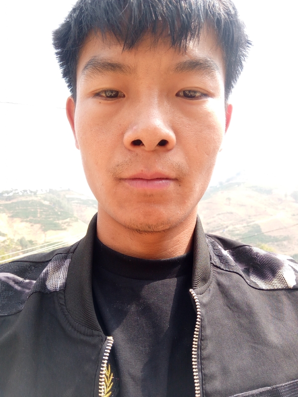 唐伟的第一张照片--父母相亲团