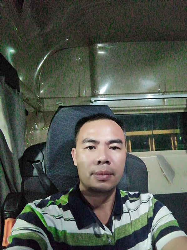 疯一般的爱恋的第一张照片--父母相亲团
