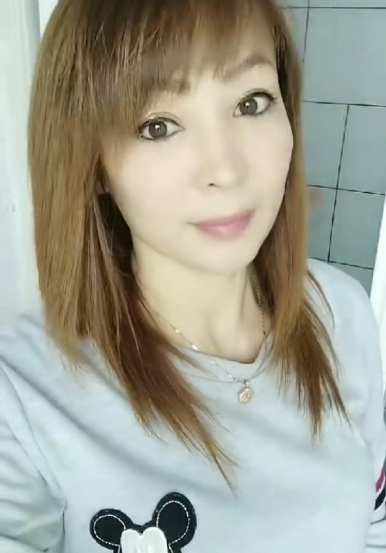 魅力白玲的第一张照片--父母相亲团
