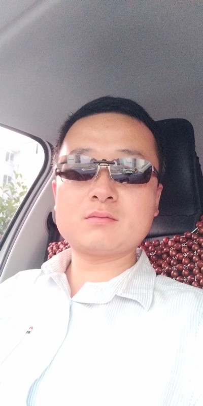 痛苦的单身狗的第一张照片--父母相亲团