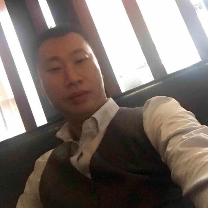 陈威的第一张照片--父母相亲团
