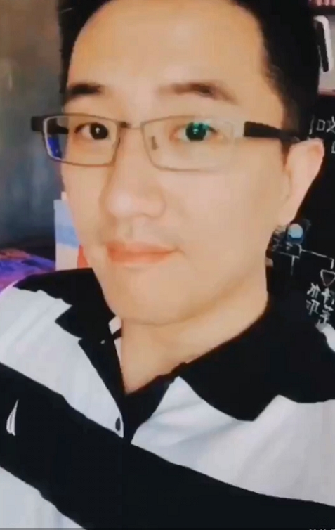 虎子的第一张照片--父母相亲团