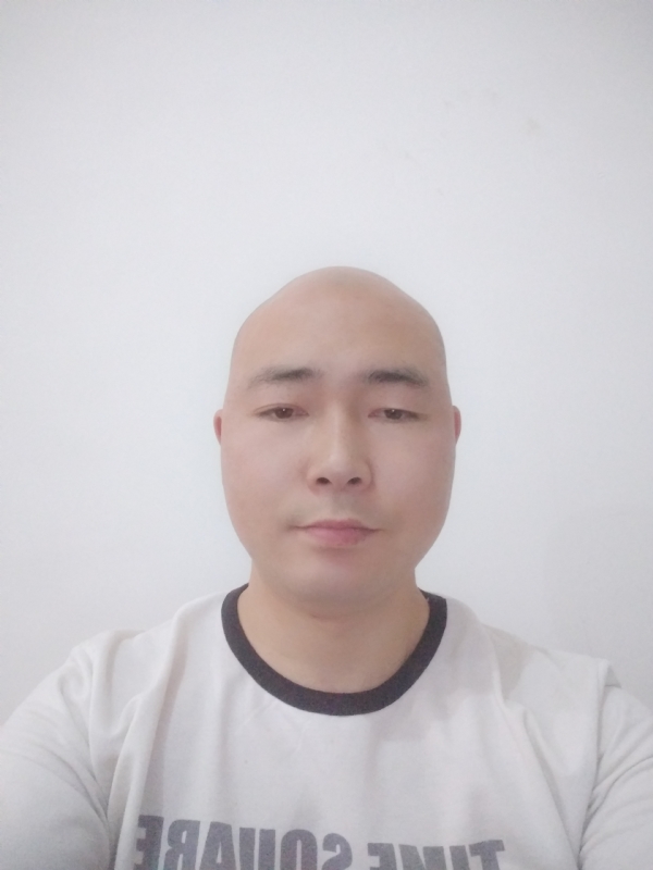 强壮持久的男人的第一张照片--父母相亲团