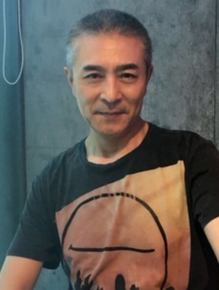 拥抱明天的第一张照片--父母相亲团