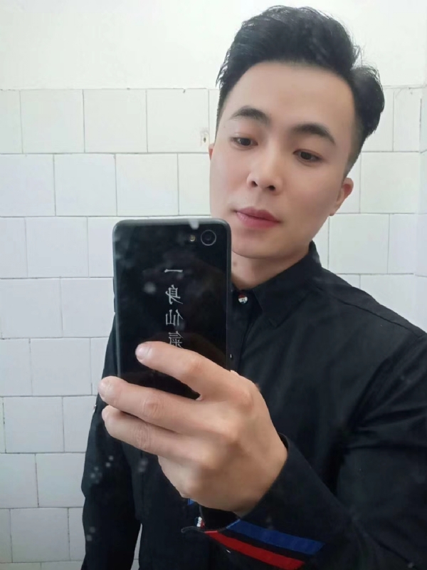 画地为牢的第二张照片--父母相亲团