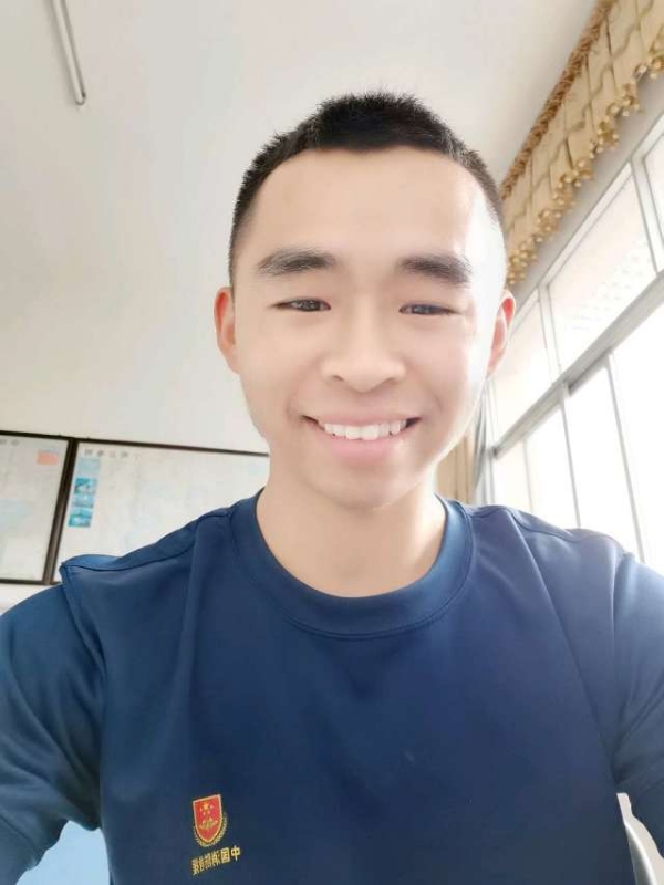 超超的第一张照片--父母相亲团