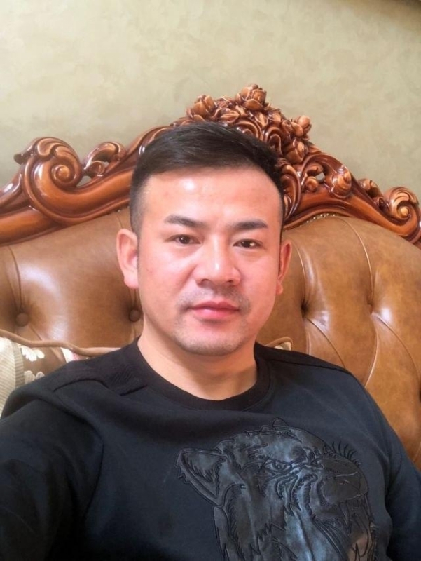 治国的第一张照片--父母相亲团