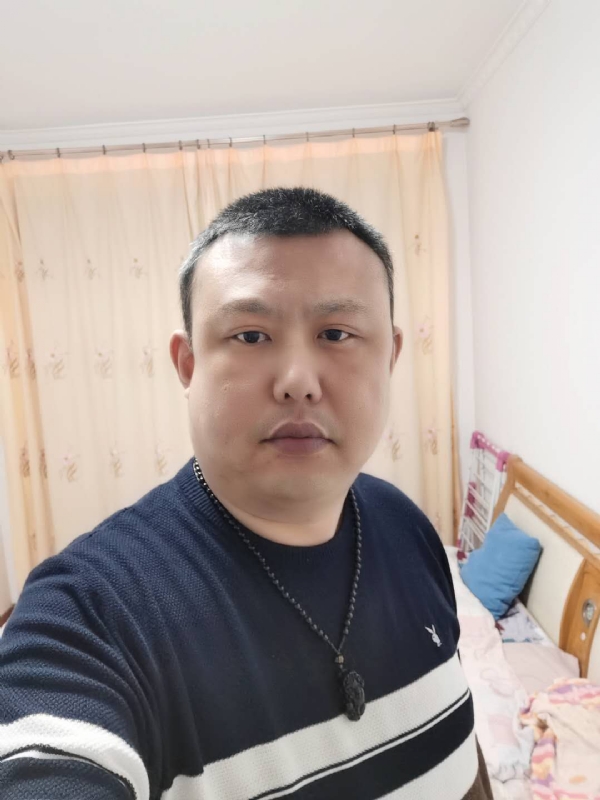 星宇的第二张照片--父母相亲团