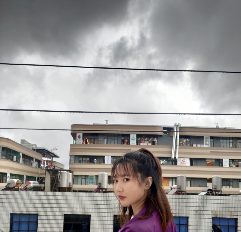 李家小姐的第三张照片--父母相亲团