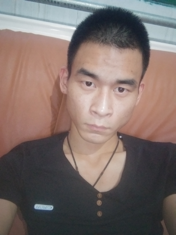 单身狗一枚的第一张照片--父母相亲团