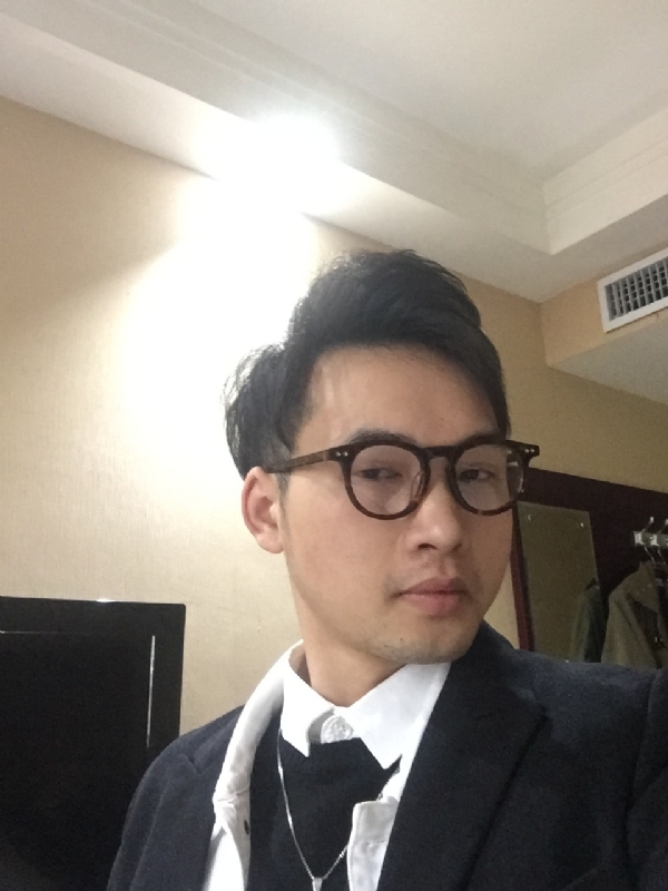 曾亮的第一张照片--父母相亲团