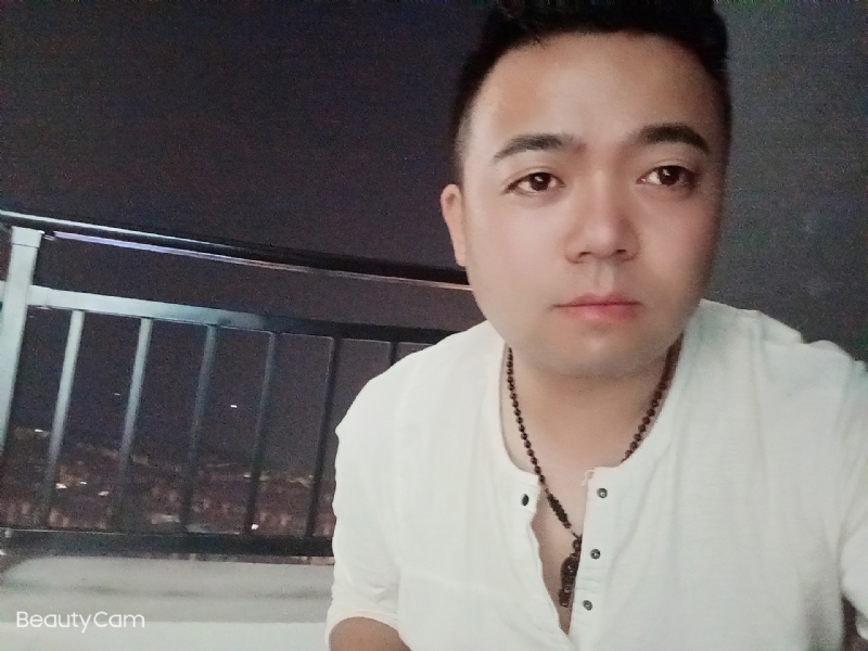 可么嗯哼的第二张照片--父母相亲团