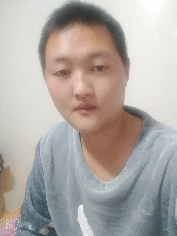 烟圈里透着伤的第二张照片--父母相亲团