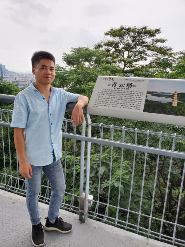 尚德的第一张照片--父母相亲团