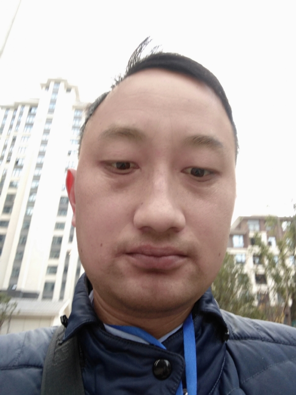 老男人的第一张照片--父母相亲团