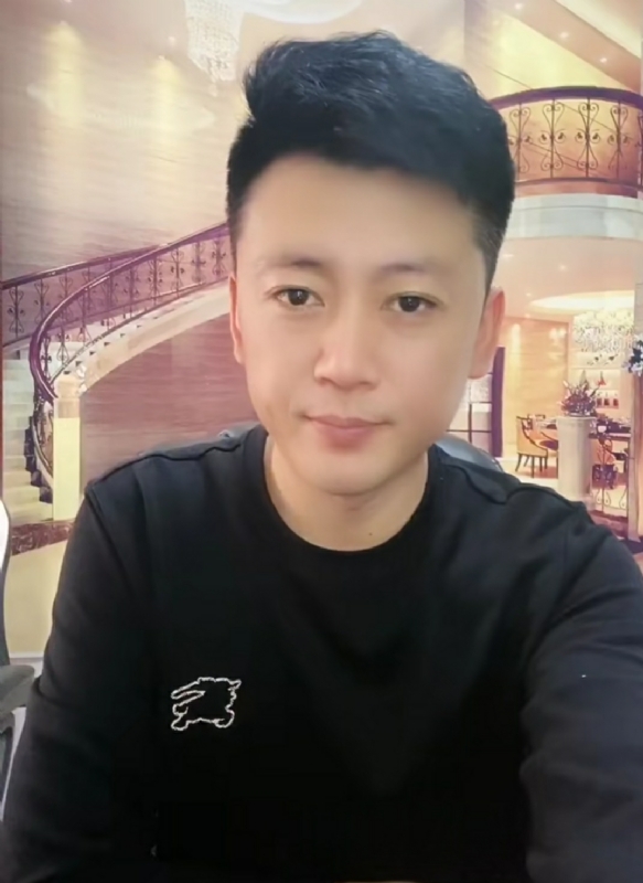 屋顶拾荒人的第三张照片--父母相亲团