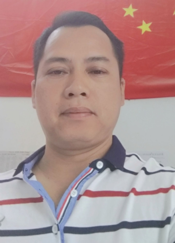 隆哥的第四张照片--父母相亲团