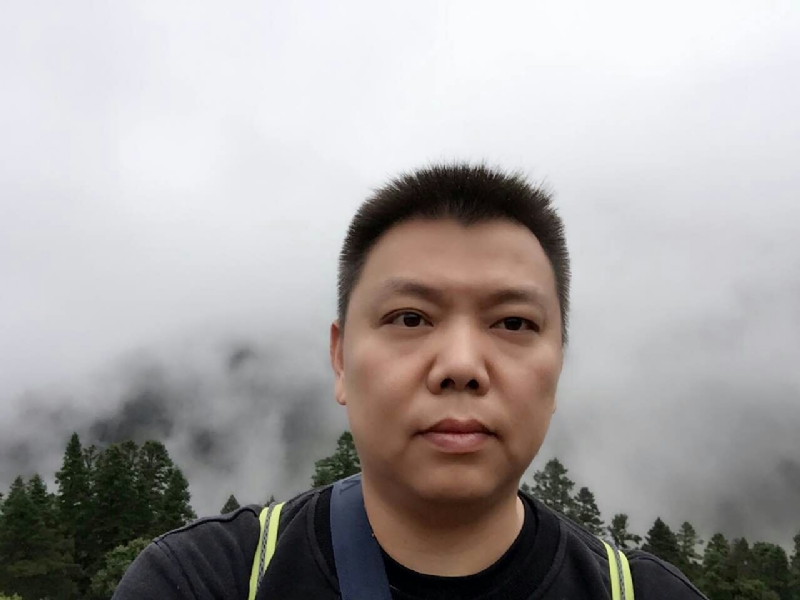 俊哥的第二张照片--父母相亲团