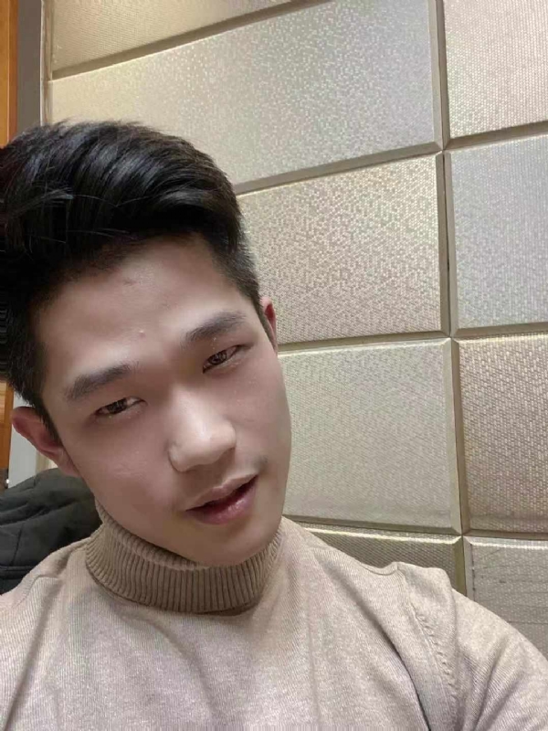 南墙的第一张照片--父母相亲团