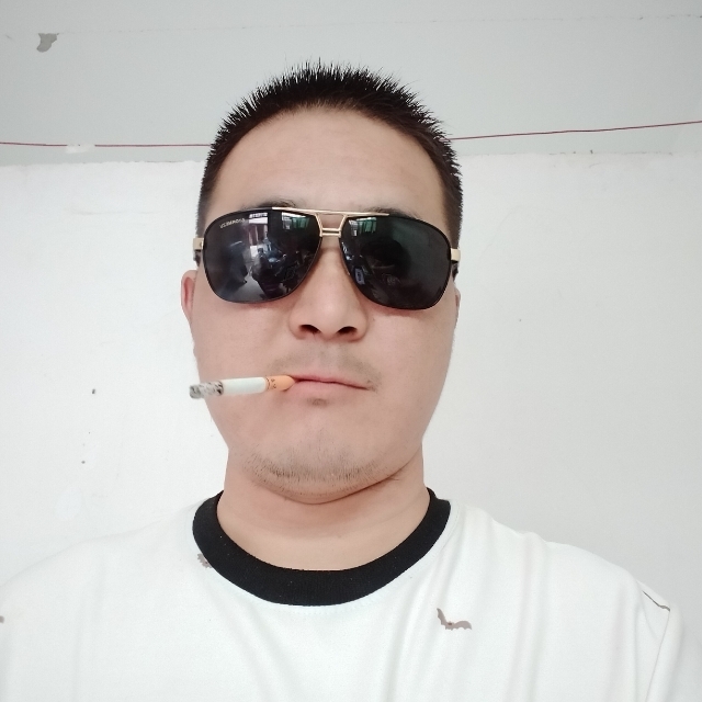 白伟伟的第一张照片--父母相亲团