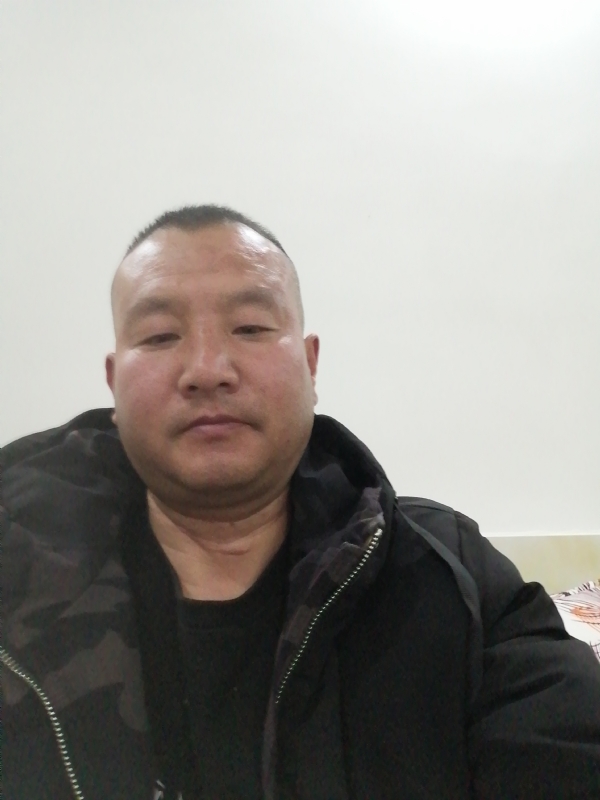 肖小江的第一张照片--父母相亲团