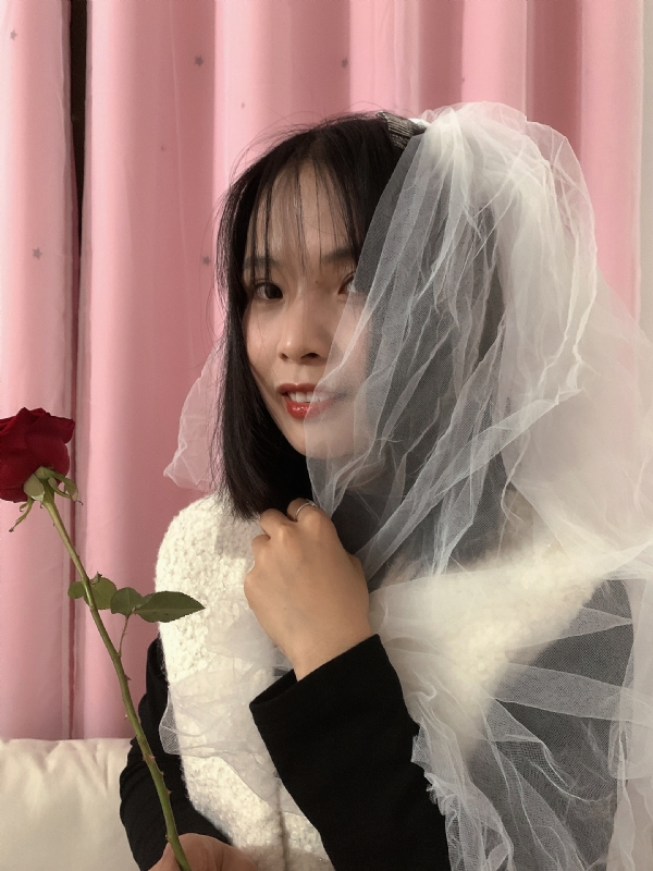 持紫菜包饭的女孩的第一张照片--父母相亲团